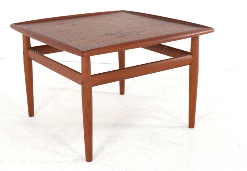 Grete Jalk for Glostrup coffee table - teak - danish design