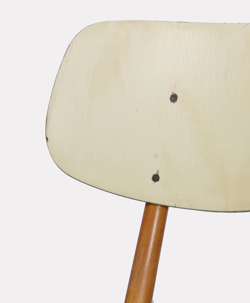 Chaise en bois vintage pour l'éditeur Ton 1960