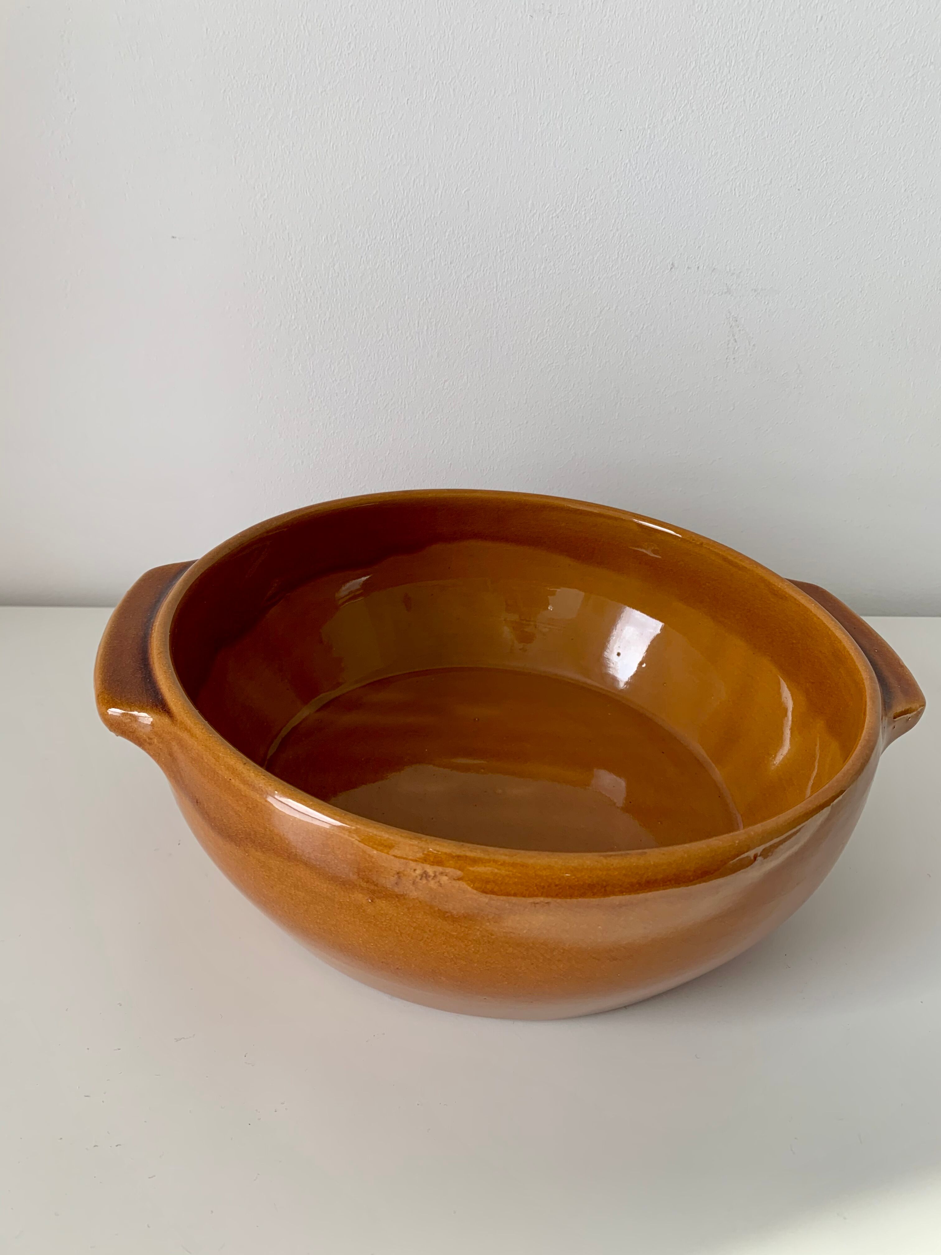 Plat creux en grès