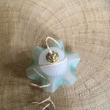 Tulip globe suspension