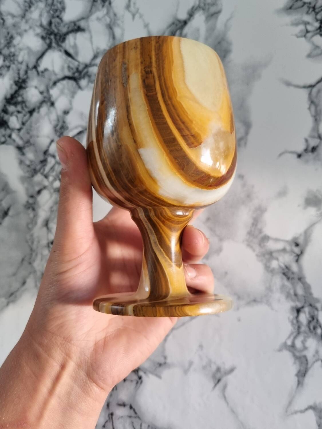 Onyx wine glass