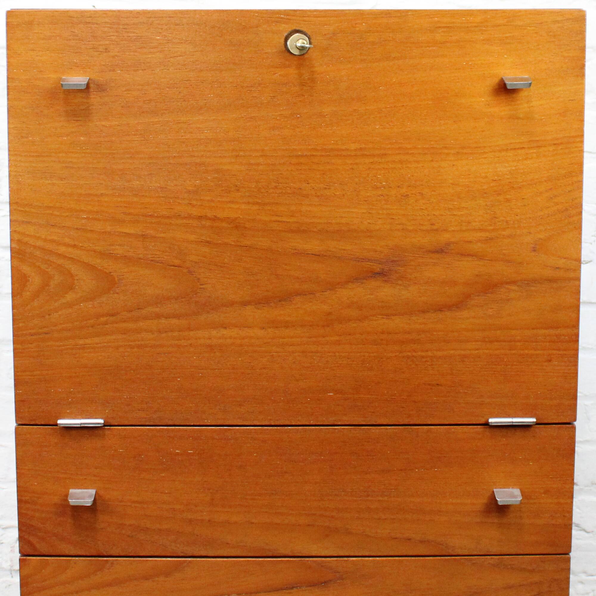 Secretary / bar cabinet model "693" by Pierre Guariche for Meurop 1960s