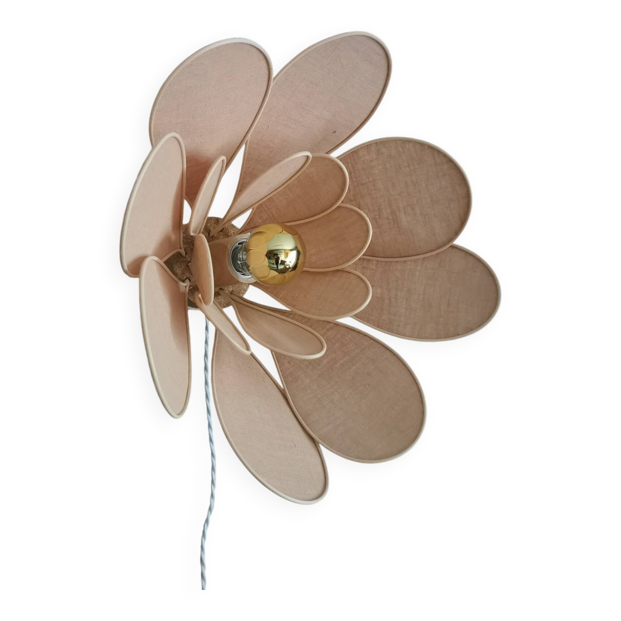 Flower wall light made of rattan and old pink linen petals