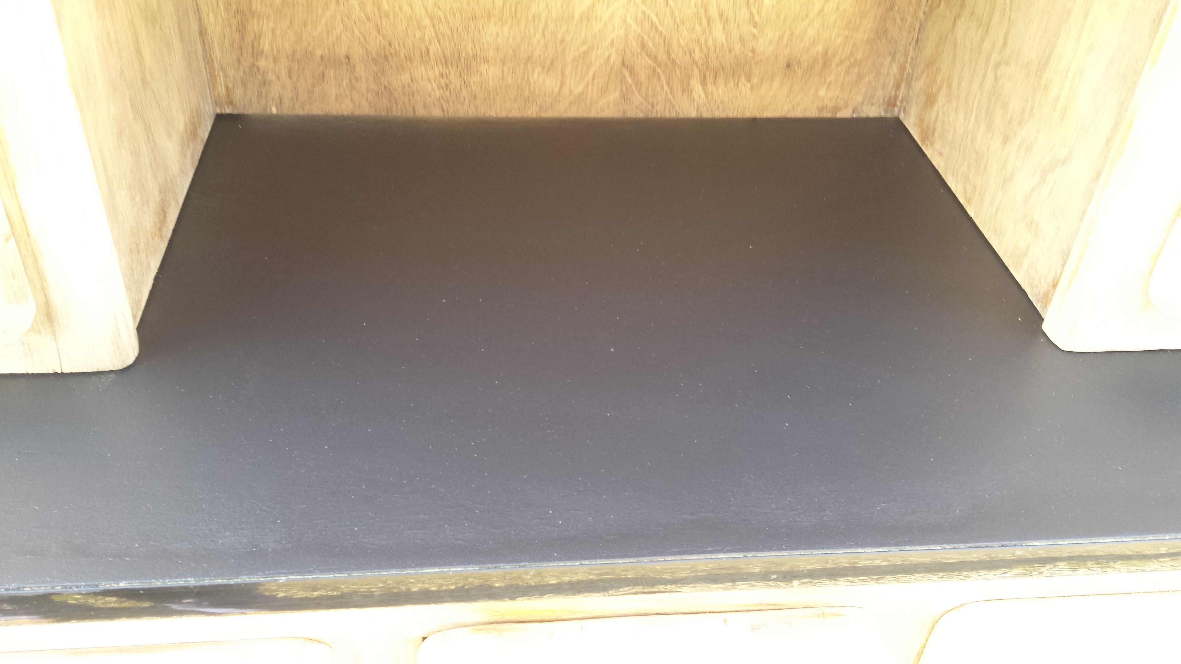 Mado buffet sanded black tray