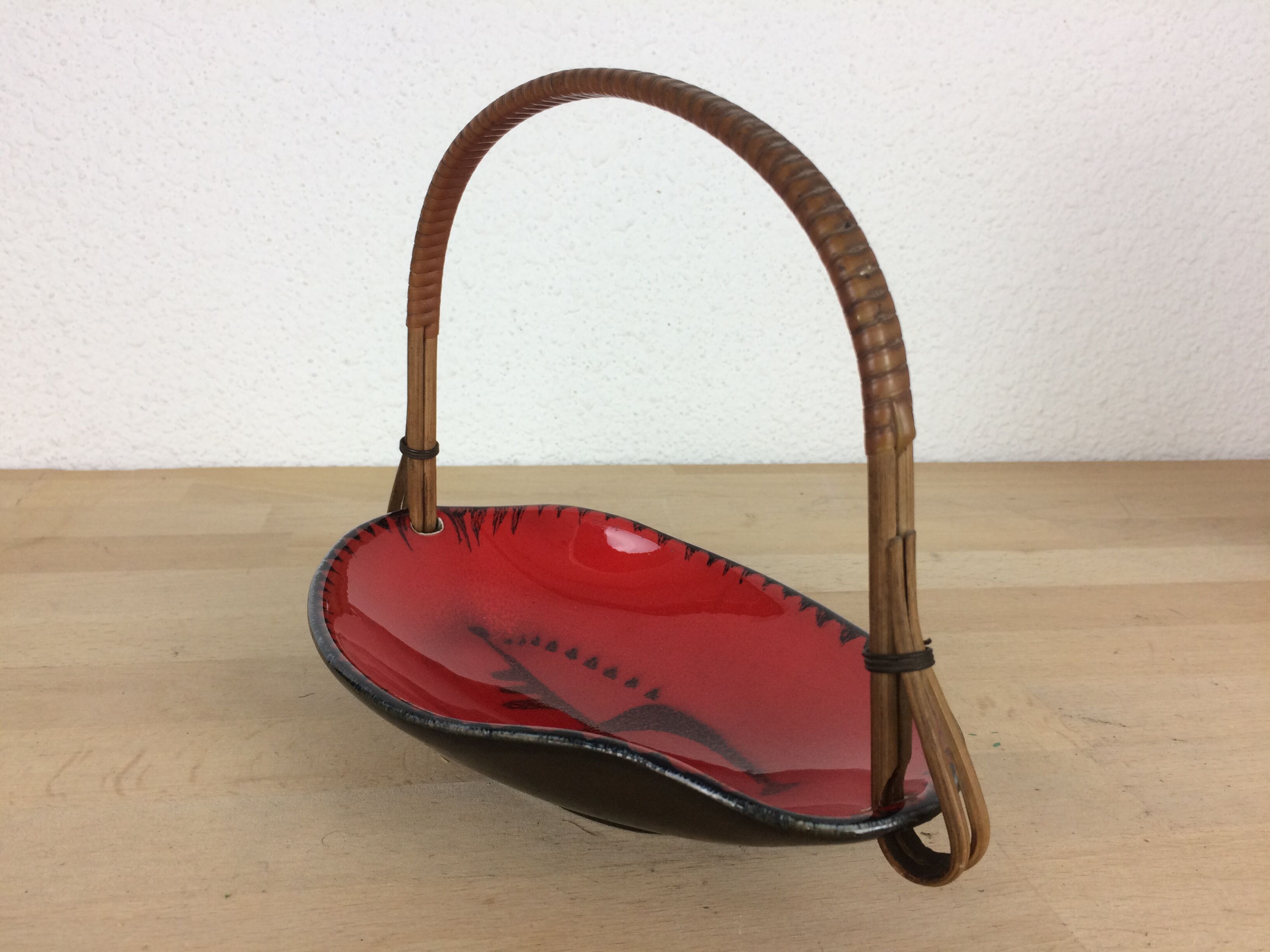 Empty pocket Elchinger ceramic black and red