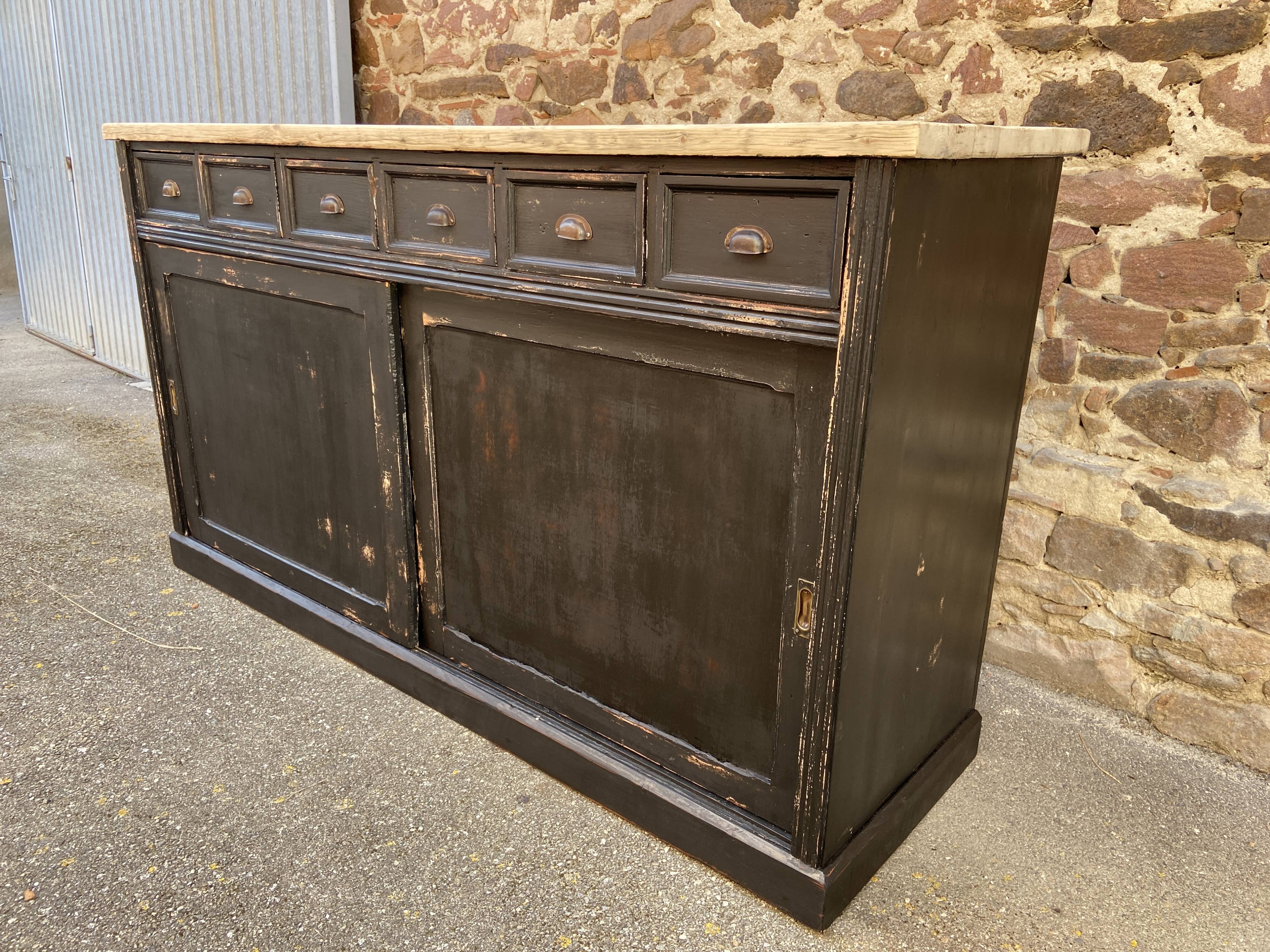 Commercial furniture trade counter