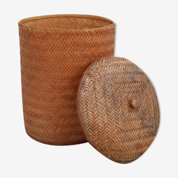 Large braided basket with lid