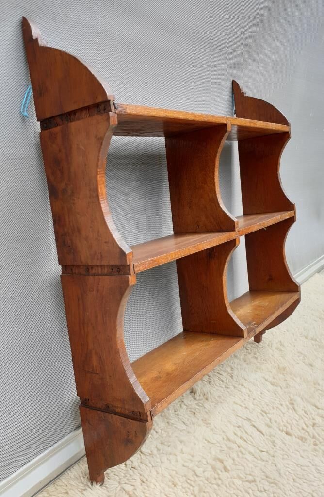Etagère murale en accolades bois vintage 3 tablettes