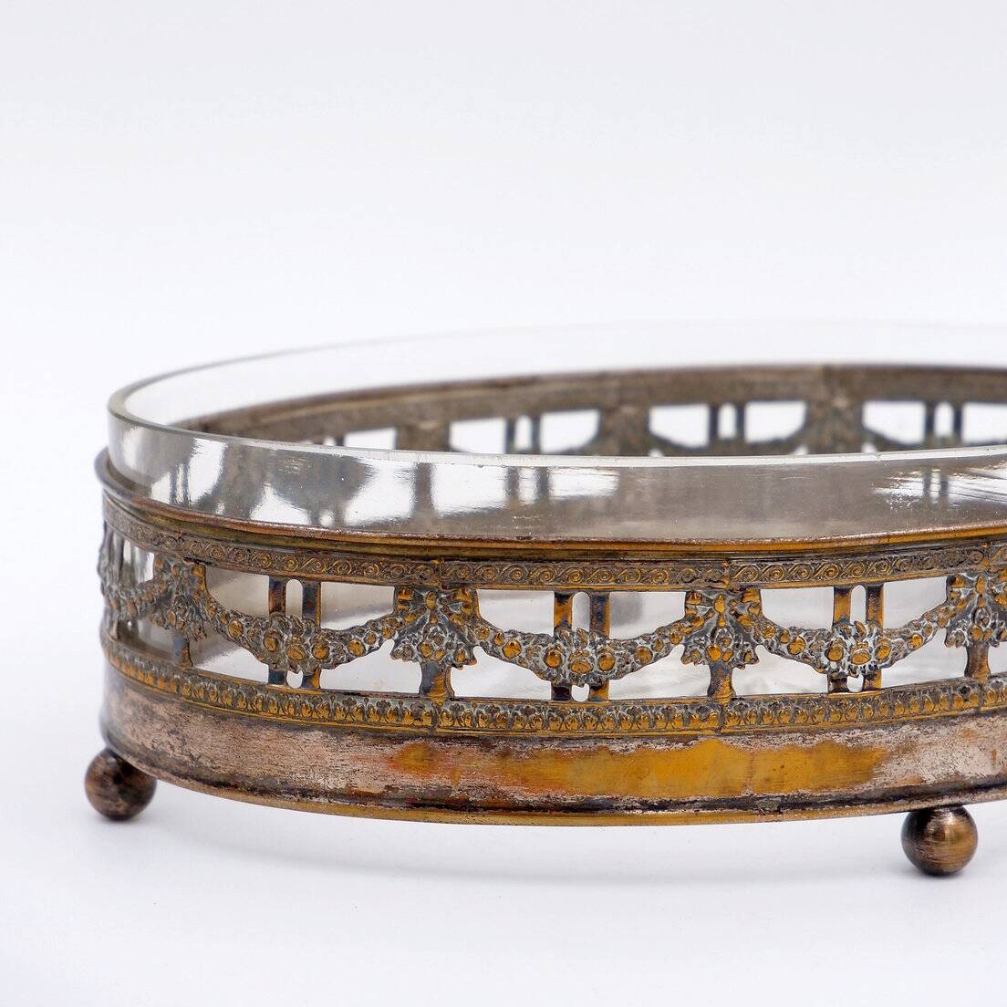 Louis XVI oval centerpiece in silver metal - 19th century