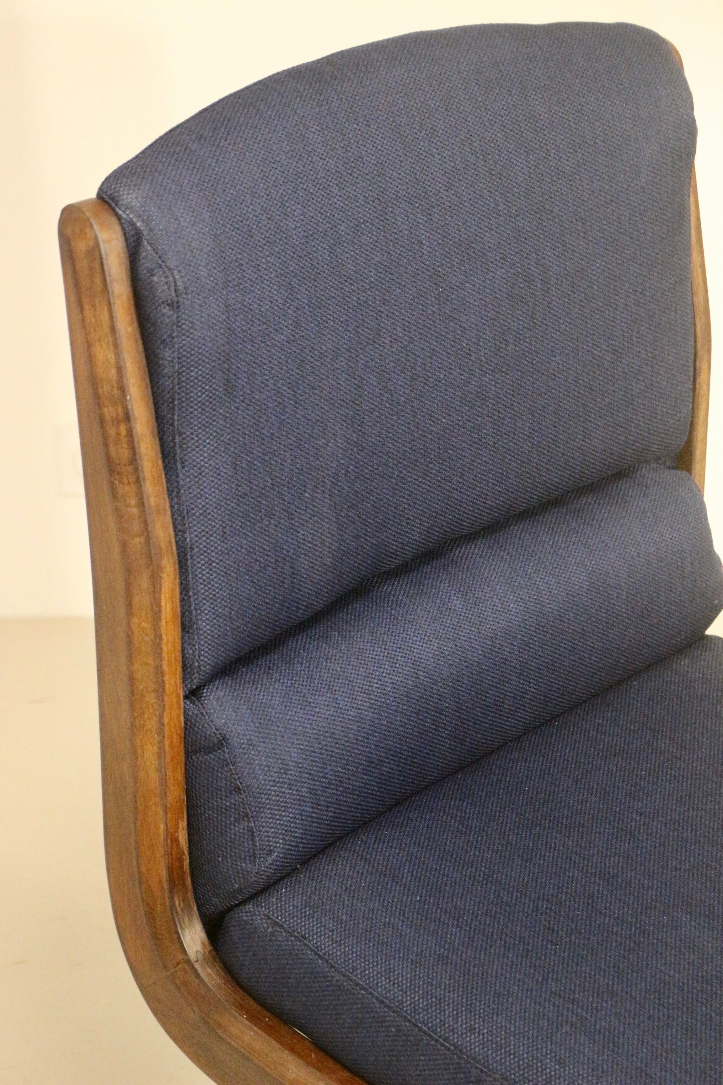 Fauteuil de bureau vintage pivotant en bois année 70