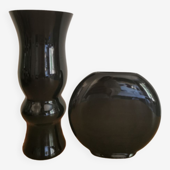 Set of 2 vases