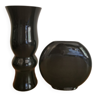 Set of 2 vases