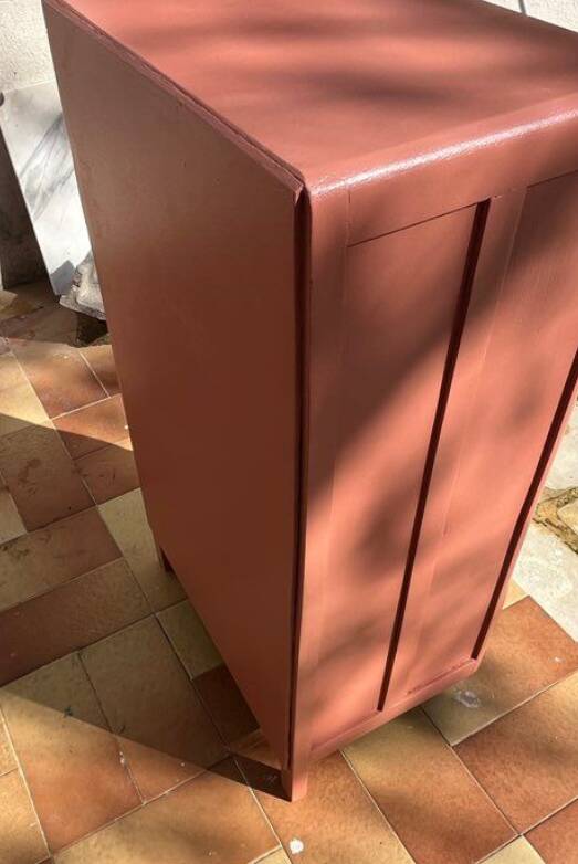 Restored vintage chest of drawers – 1960 – Terracotta & brass – unique piece