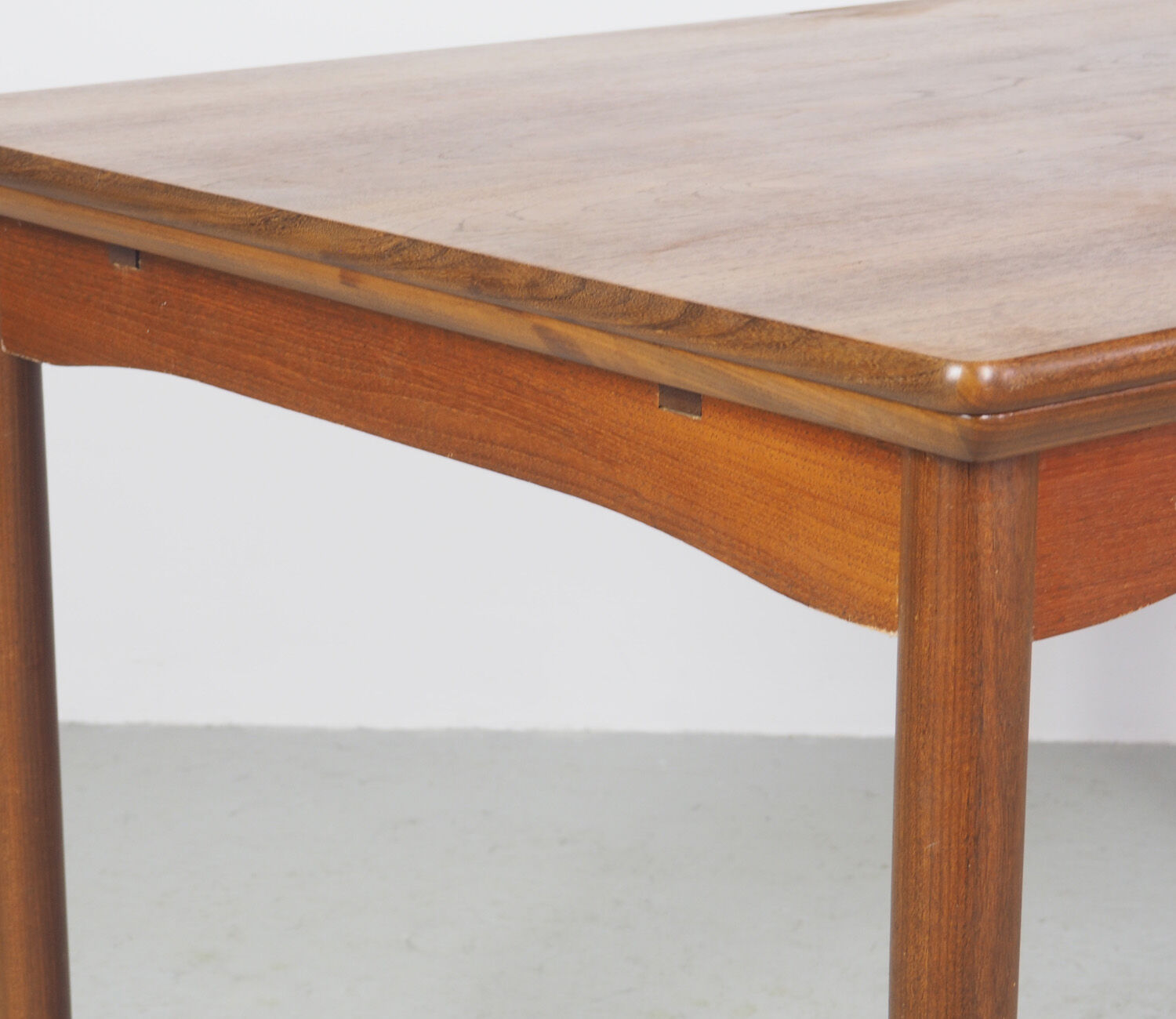 Vintage Danish design extendable teak dinner table, 1960's