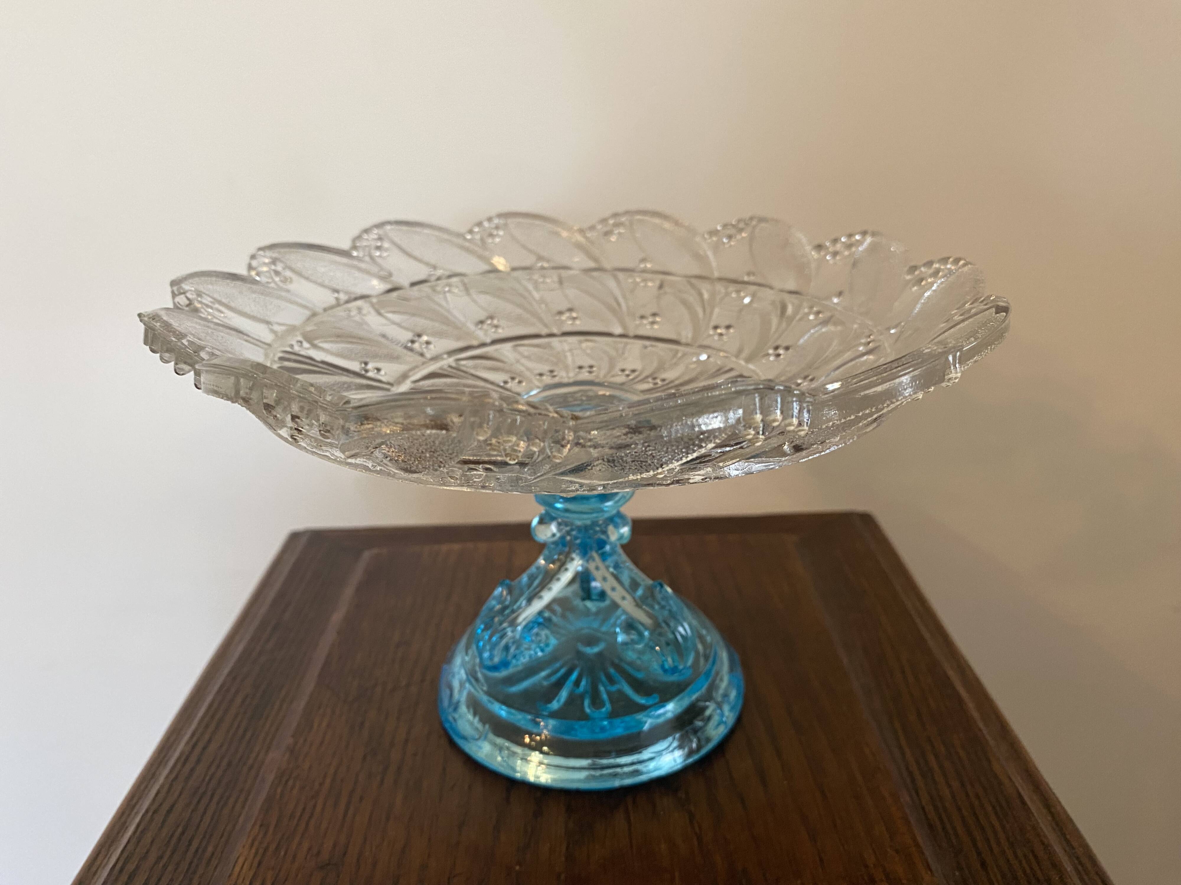 Compotier bicolore en verre moulé