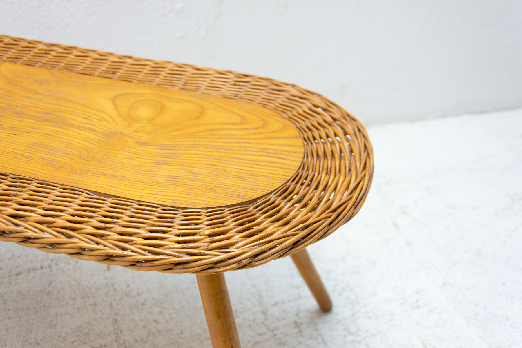 Tabouret en rotin du milieu du siècle par Jan Kalous pour ÚLUV, années 1960, Tchécoslovaquie