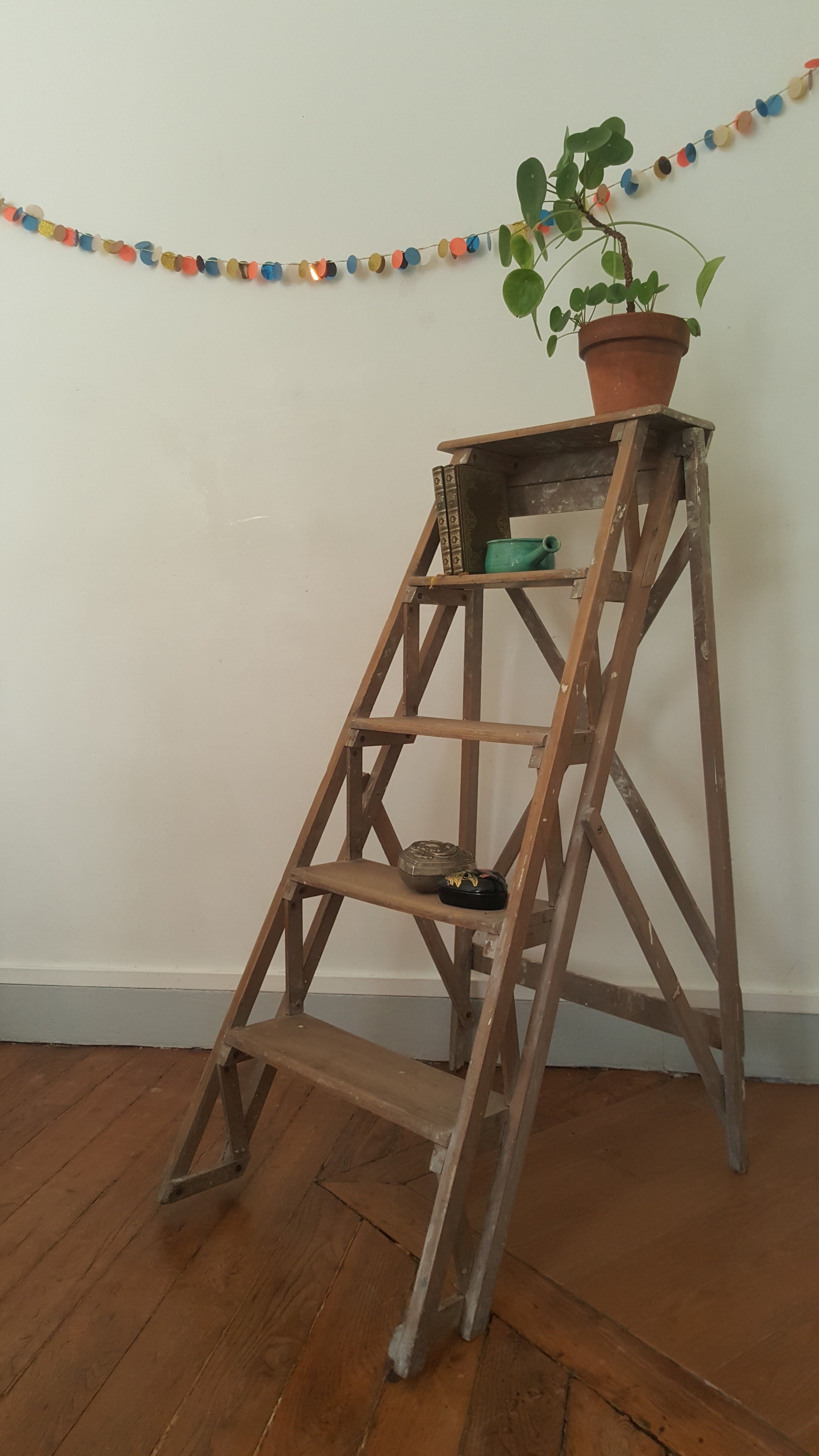 Painter's stepladder
