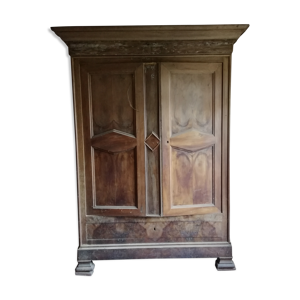 Armoire en noyer