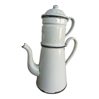 Cafetière émaillée