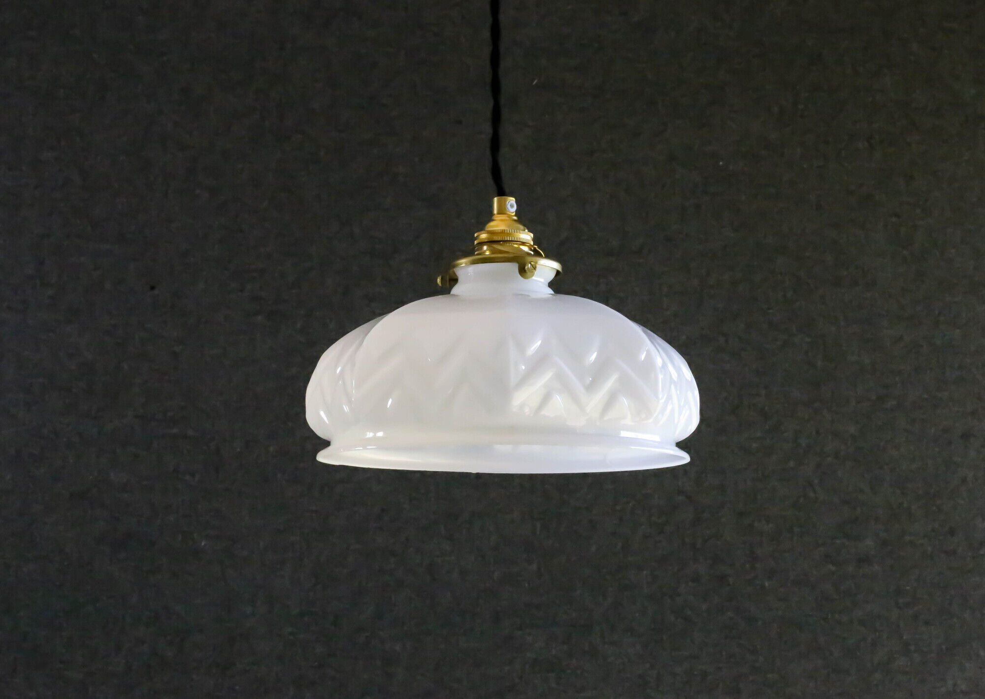 Old French suspension in white glass - kintsugi repair on top