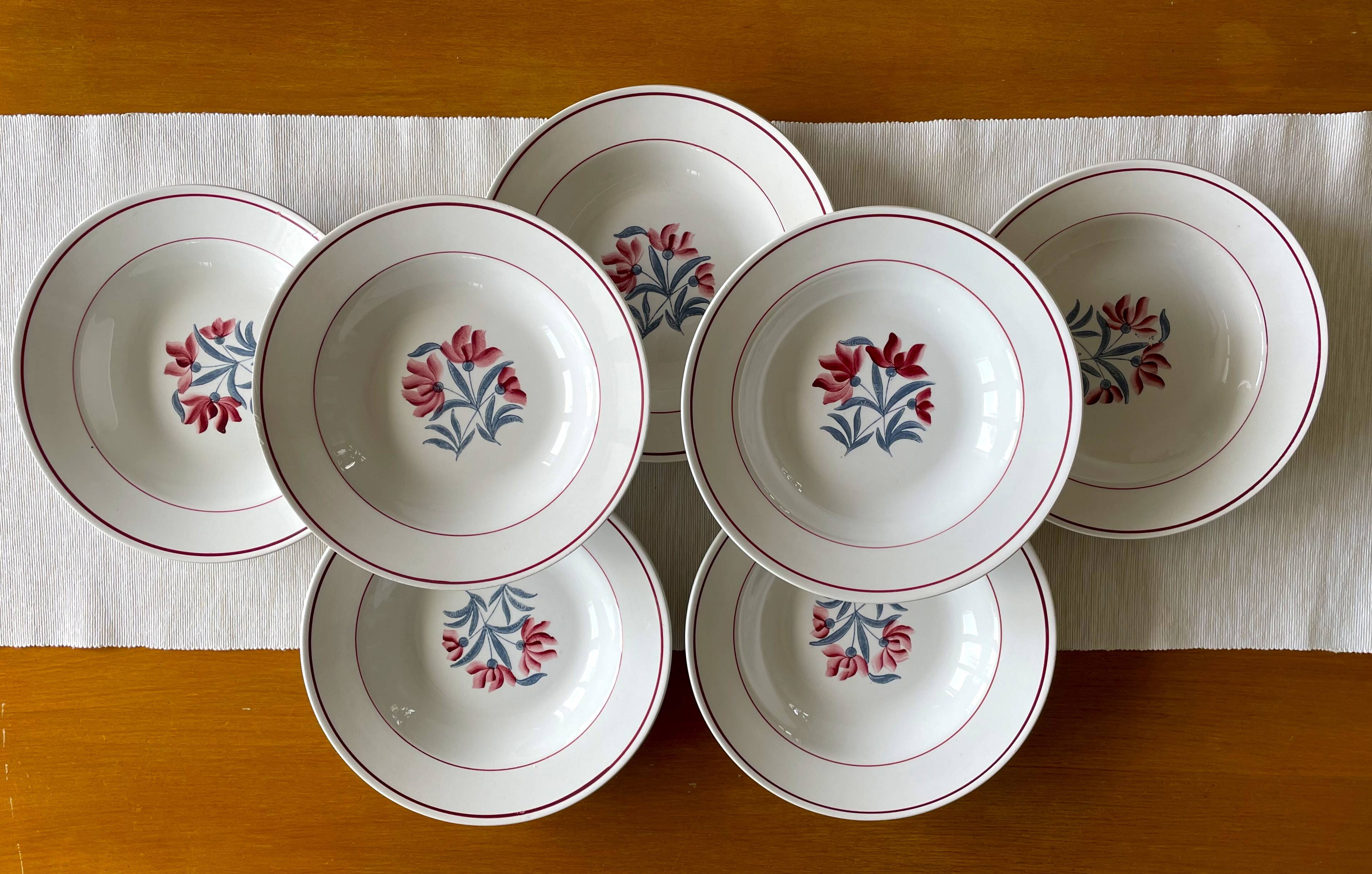 7 antique deep plates in Saint-Amand earthenware (Nord)