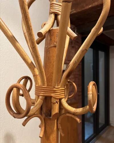 Vintage Parrot Coat Rack in Bamboo and Rattan (1960s)