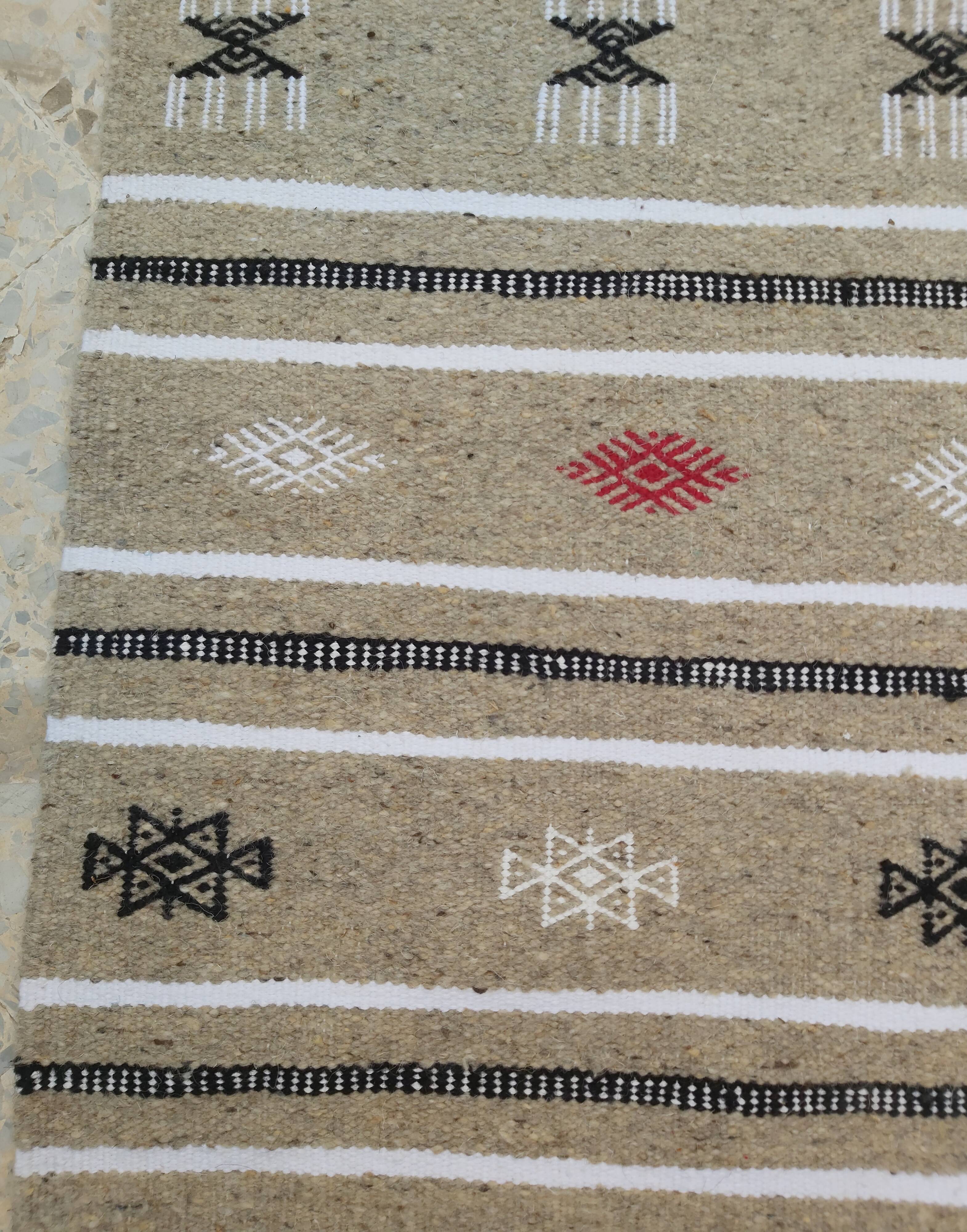 Traditional kilim carpet with Berber motifs 100x145cm