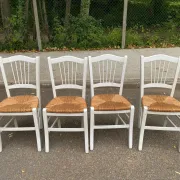 Lot de 4 chaises rustiques en bois blanc & assise paillée
