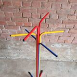 Porte-manteau pour Enfant coloré marque IKEA 1980