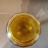 Carafe art deco en verre jaune