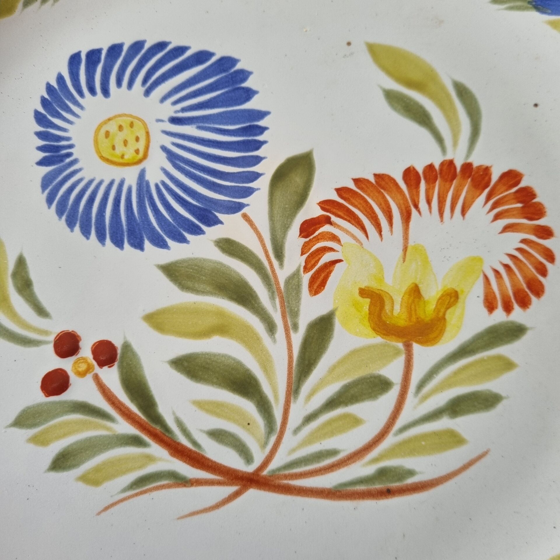 Oval plate Henriot Quimper from 1980