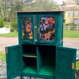 Storage cabinet
