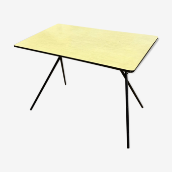 Table Formica jaune pliante