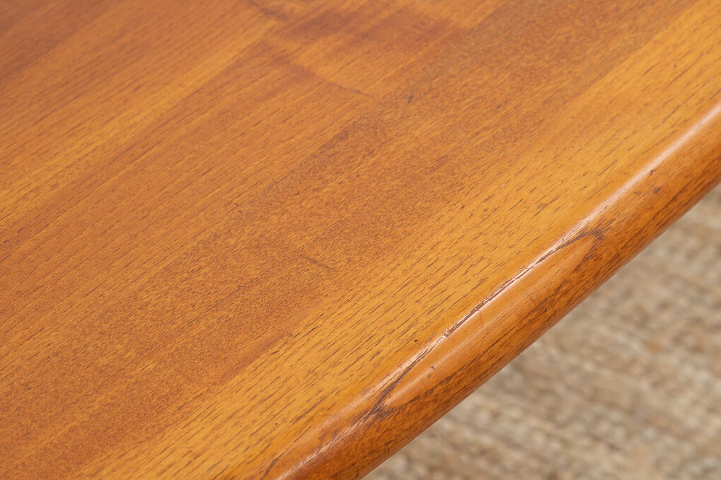 Scandinavian coffee table – 112 cm