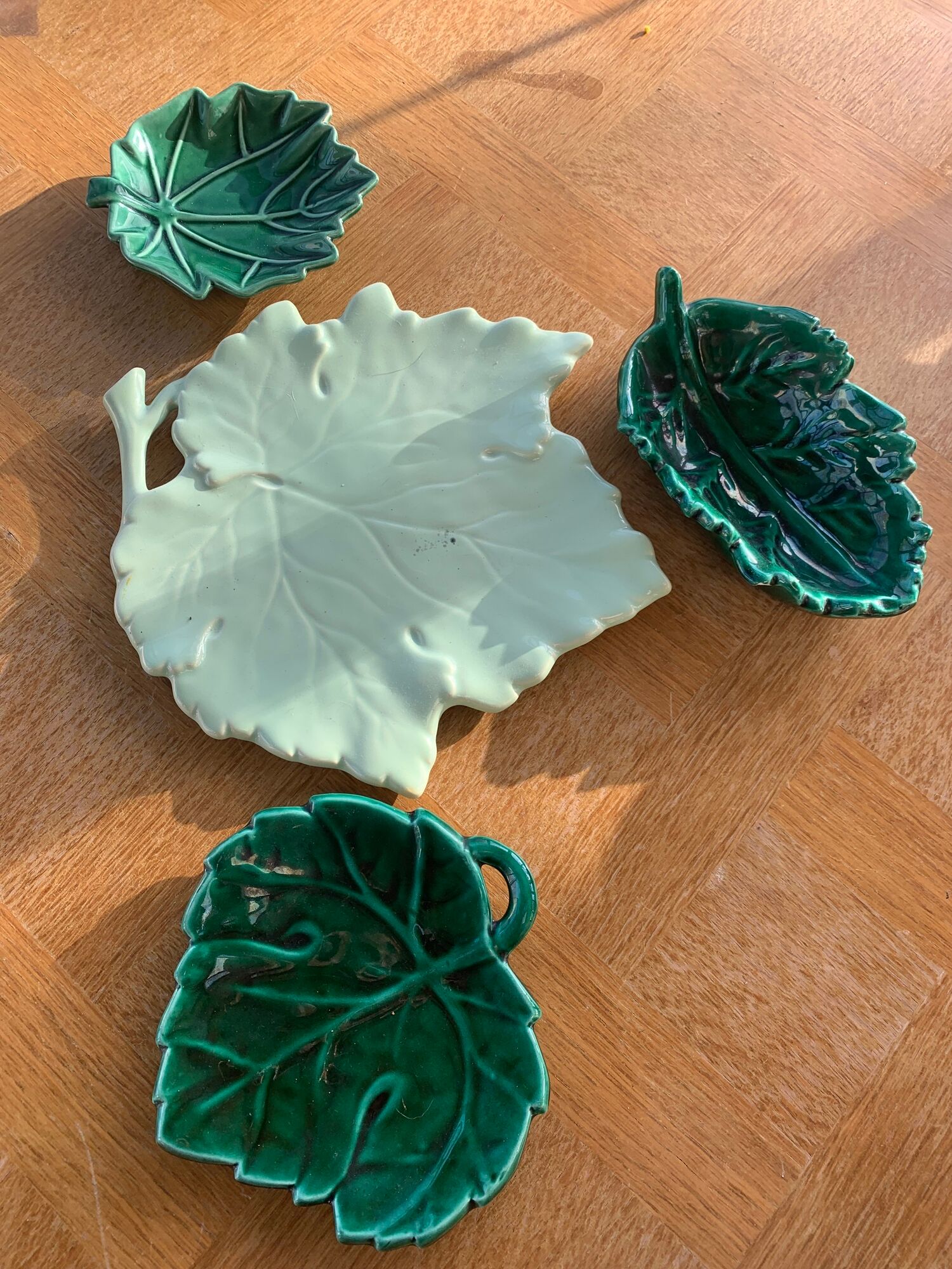Set of 4 dishes empty pocket enamelled ceramic green lunetta vallauris leaf shape vallauris