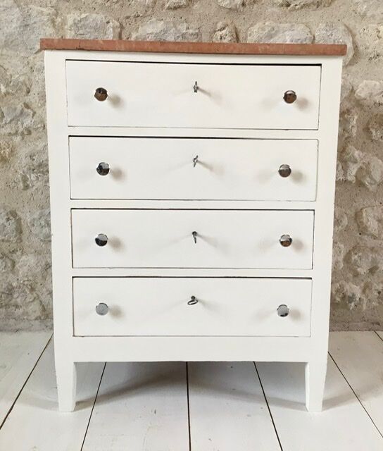 Parisian chest of drawers