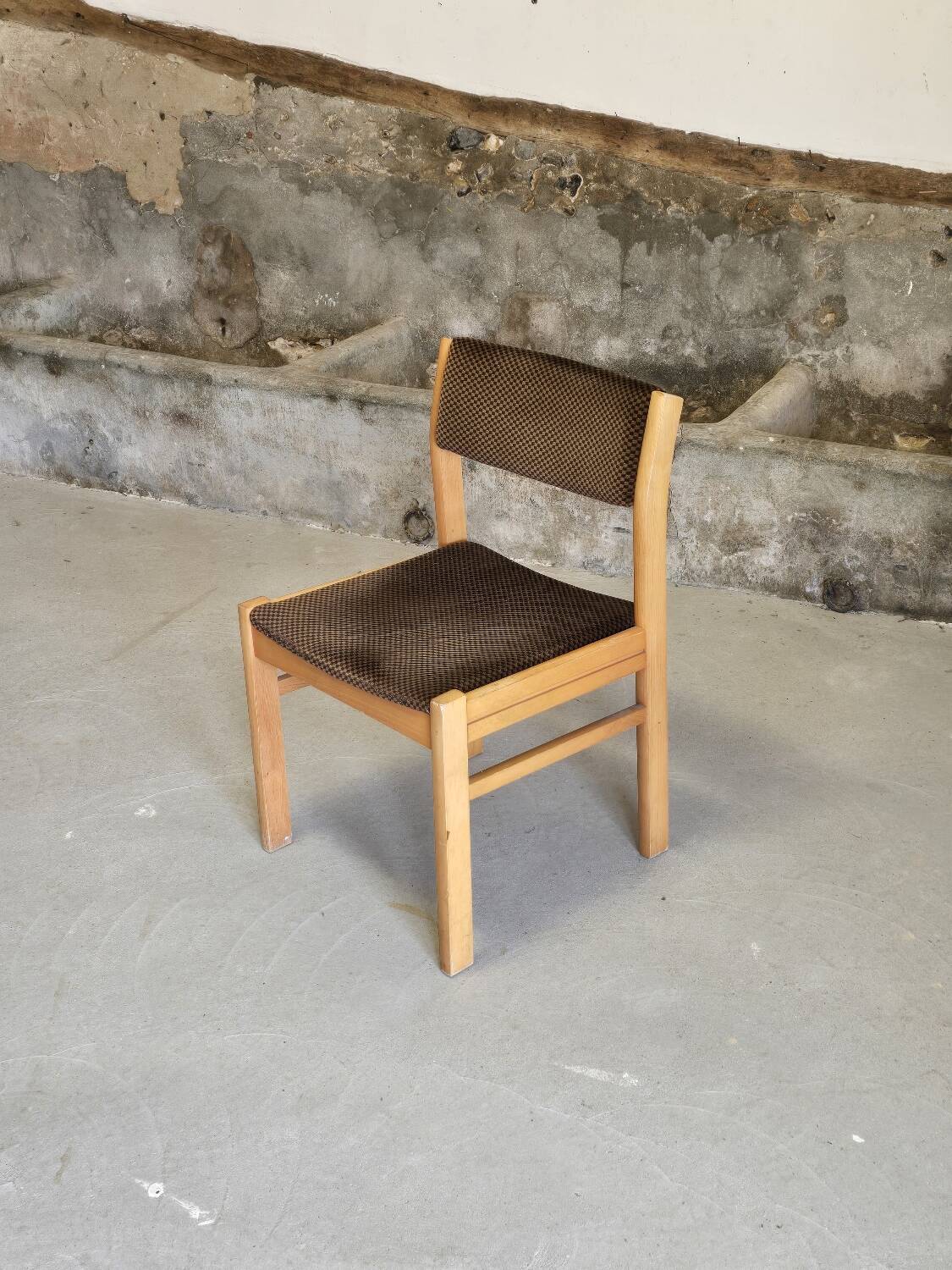 1970 wood and velvet chair