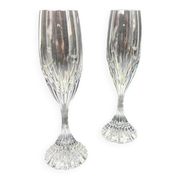 Suite de 2 flûtes à champagne Baccarat modèle Masséna