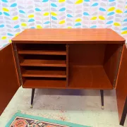 Cabinet du milieu du siècle, acajou