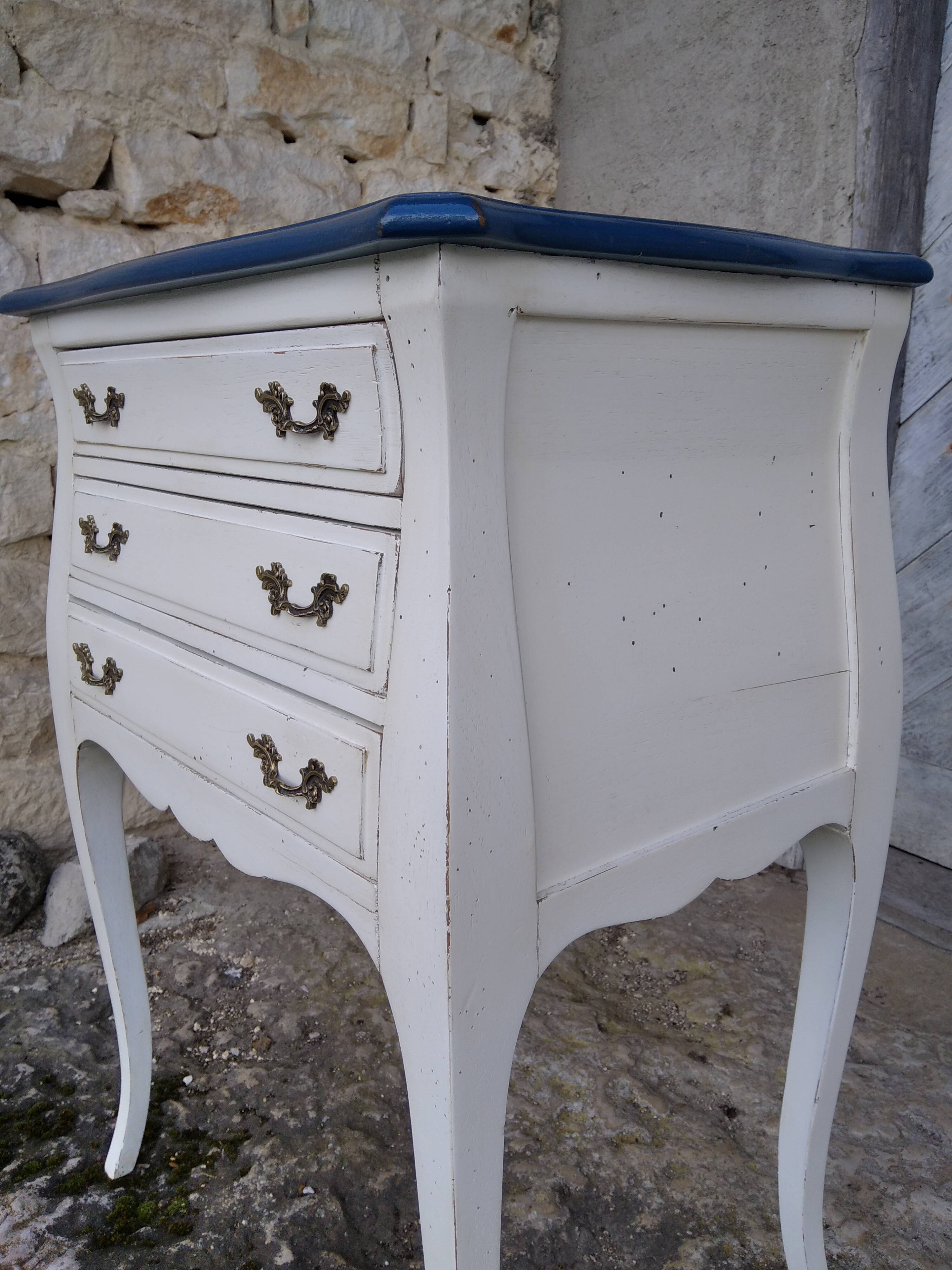 Louis XV three-drawer chest of drawers with white and blue patina