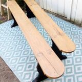 Paire de grands bancs en bois
