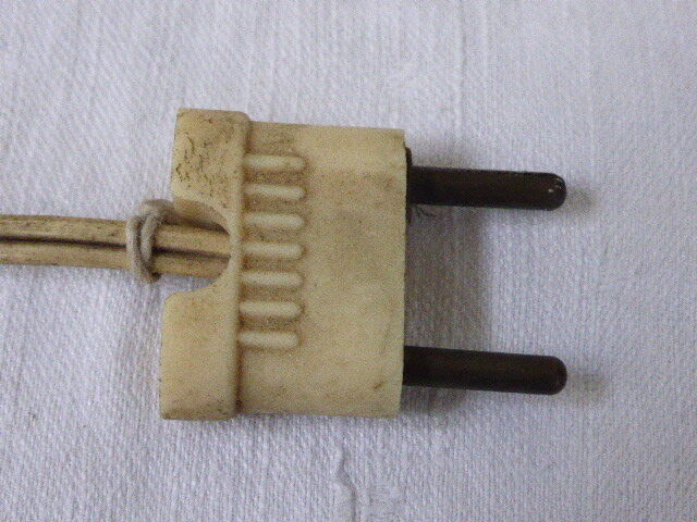 Poste de radio, Radiolo de Radiola, en bakelite creme vintage 1960