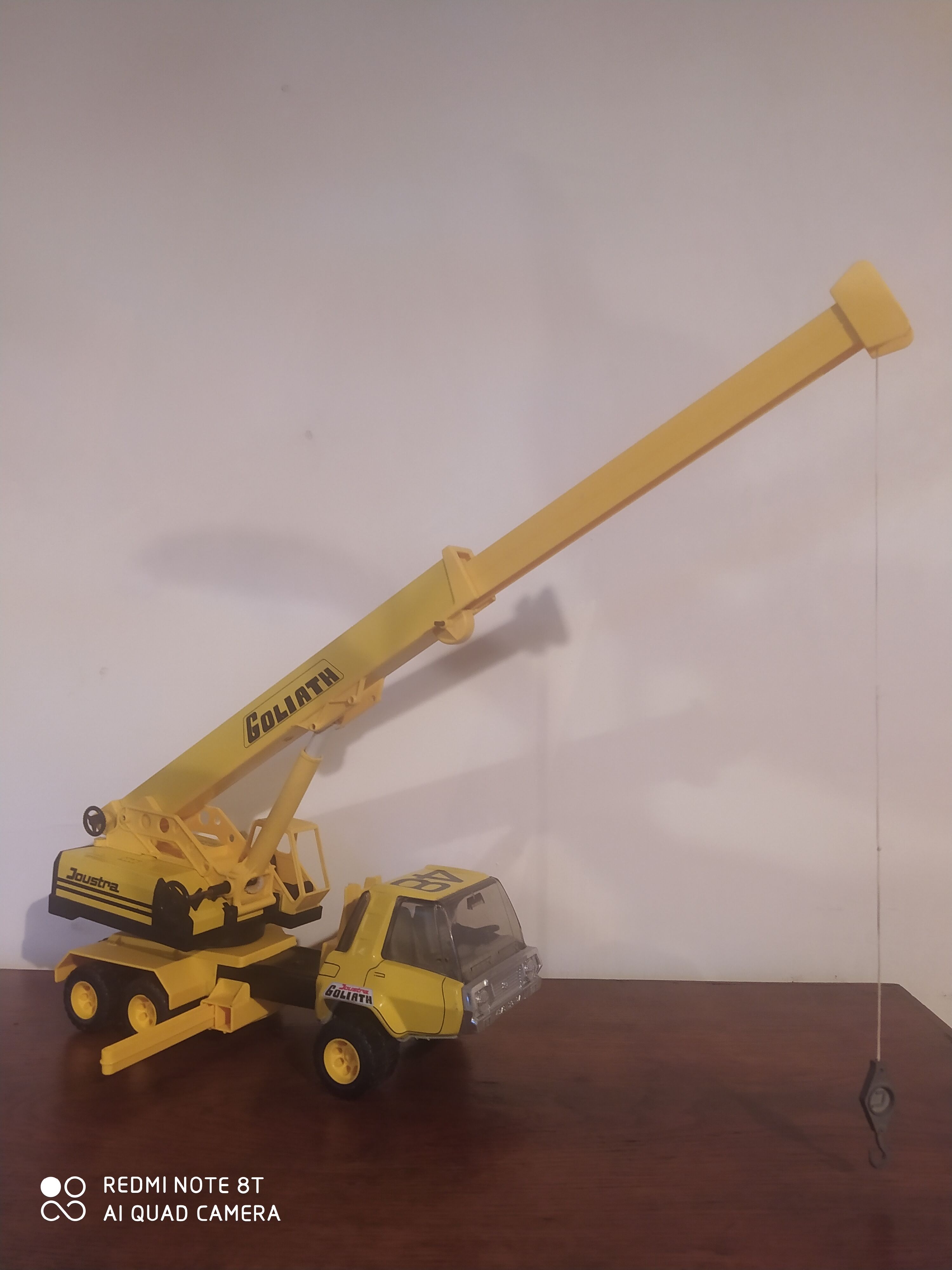 Goliath crane truck