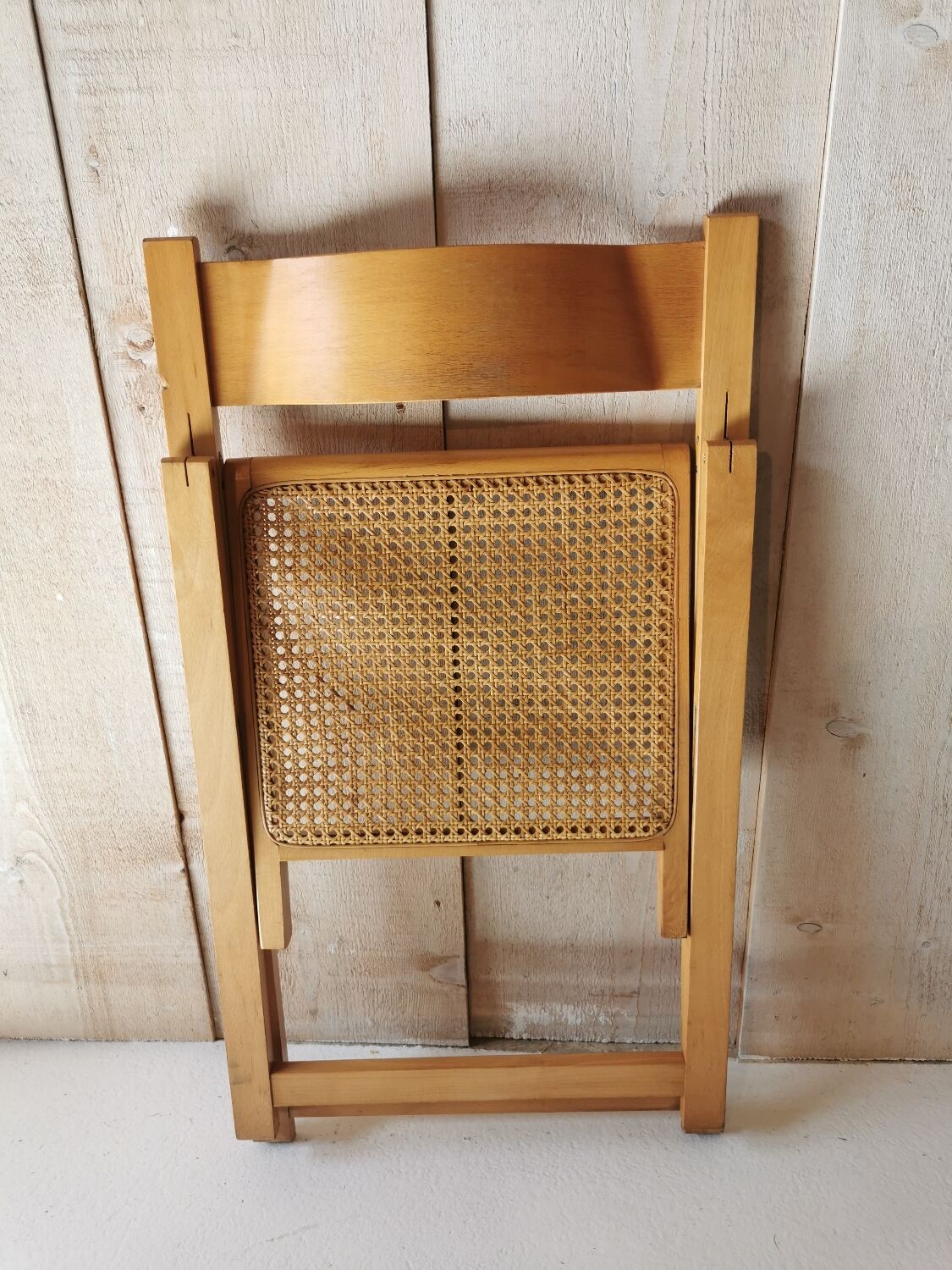 Canning folding chair