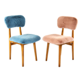 Chaises rose et bleue