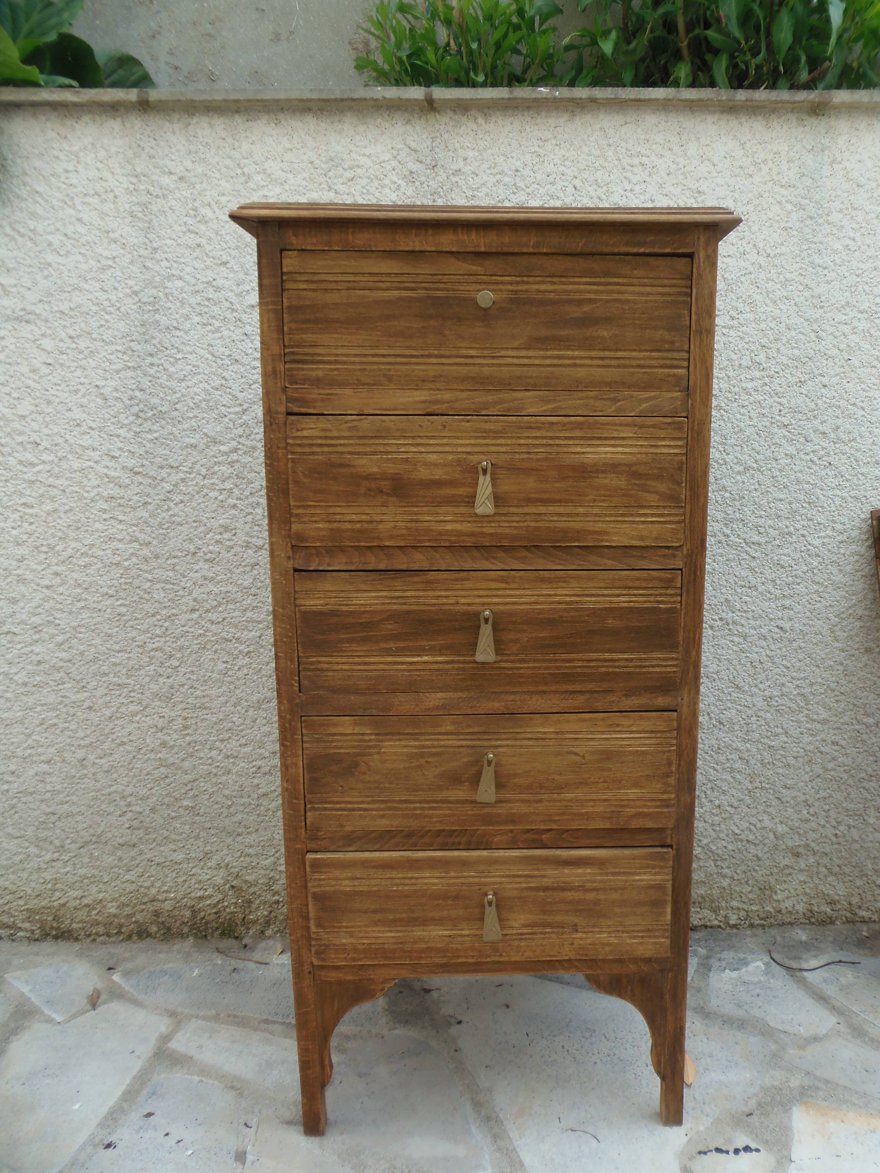 Art Deco chest of drawers in raw wood with 5 drawers.