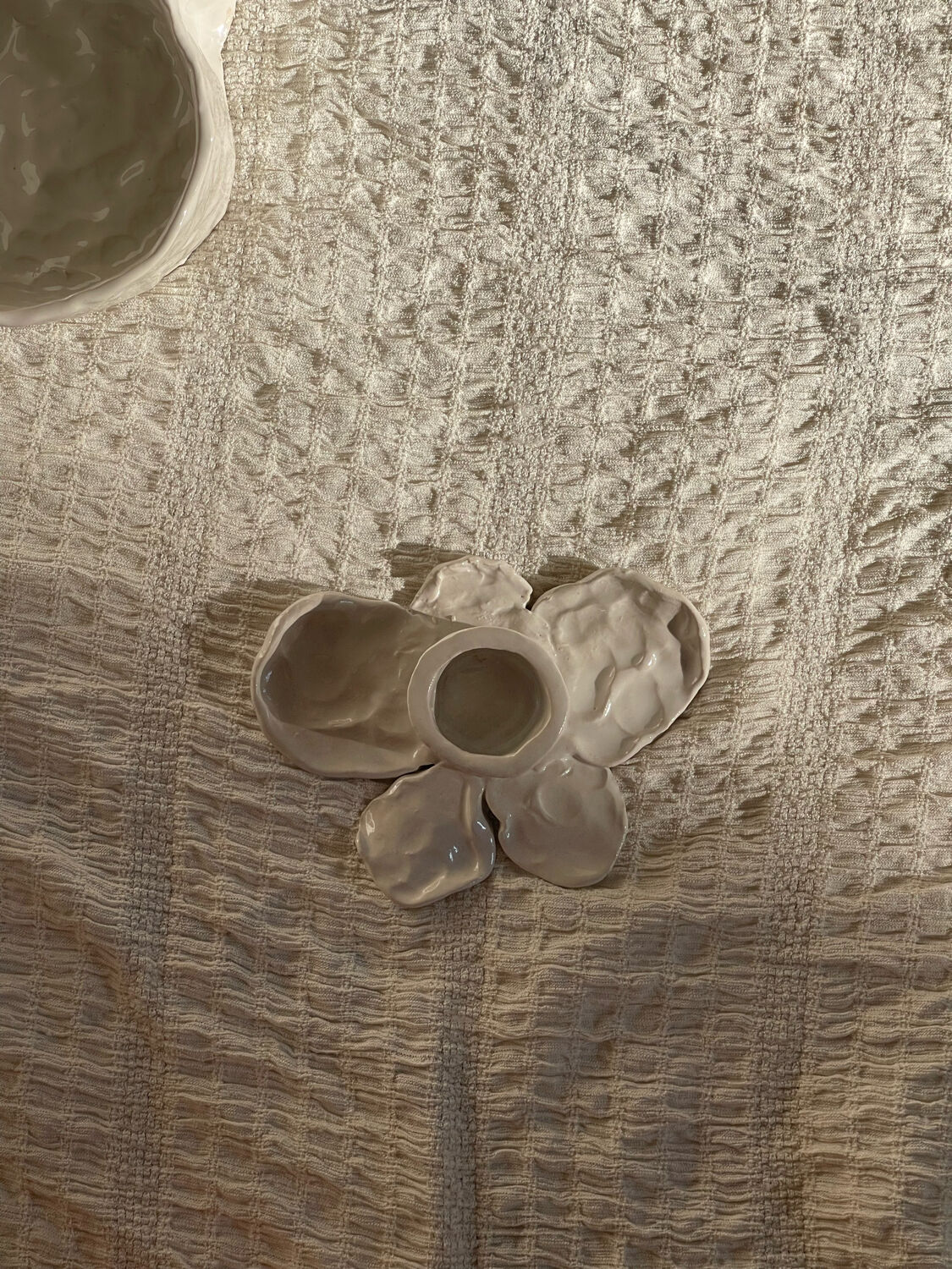 Ceramic candle holder shape orchid flower