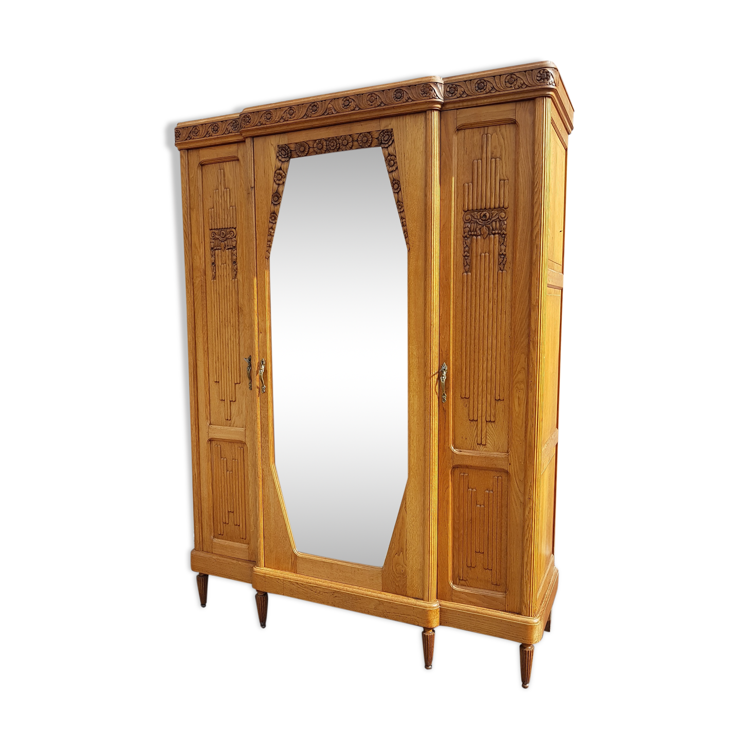 Ice oak art deco cabinet