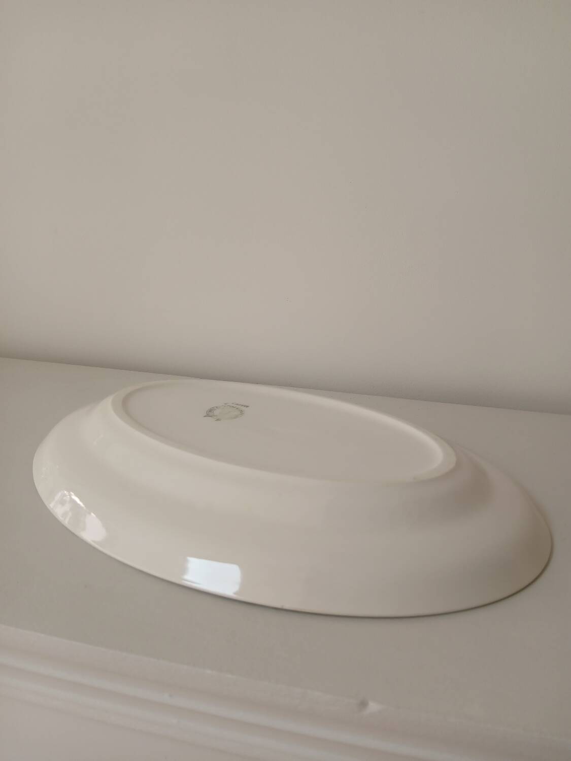 Moulin des Loups presentation dish tablecloth model