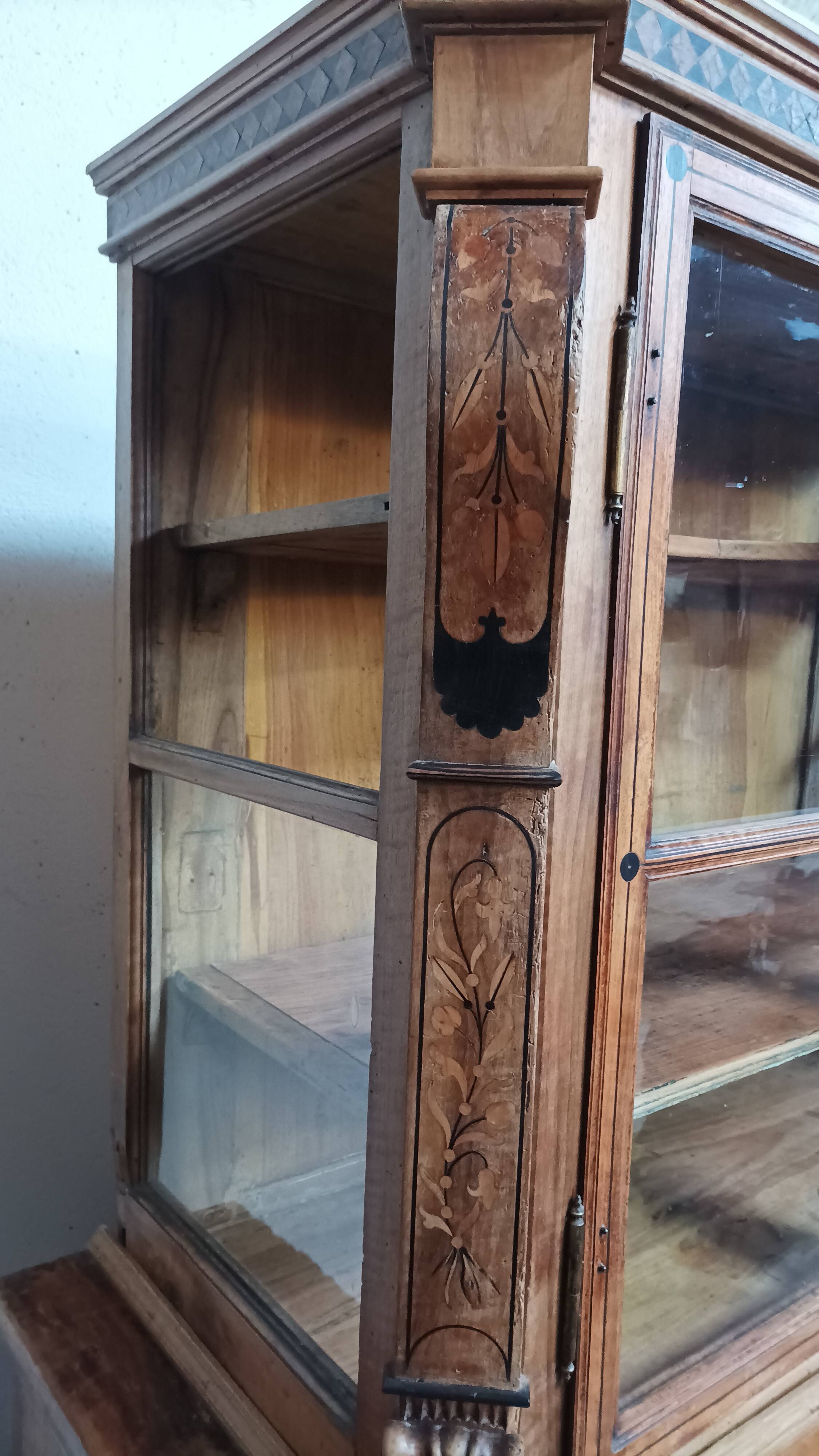 Biedermeier period sideboard in precious wood and ebony marquetry